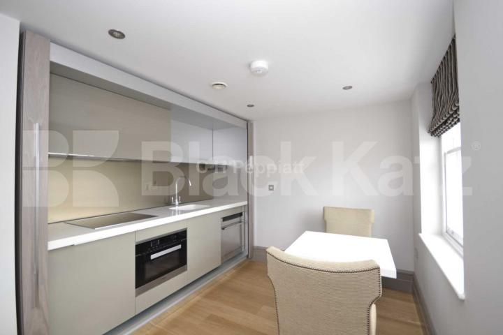 			STUNNING STUDIO BY REGENTS PARK!, Studio Apartment, 1 bath, 1 reception Studio			 Dorset Square , MARYLEBONE - BAKER STREET